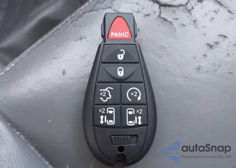 2010 Volkswagen Routan Sel from USA, damaged, VIN 2V4RW5DX4AR204386